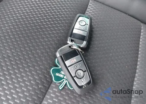 2023 Ford Escape St Line z USA, uszkodzony, nr VIN 1FMCU0MN7PUA72402